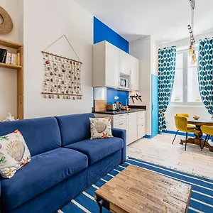  Appartement Shell, 120m Vieux-port, Clim Netflix Wifi France